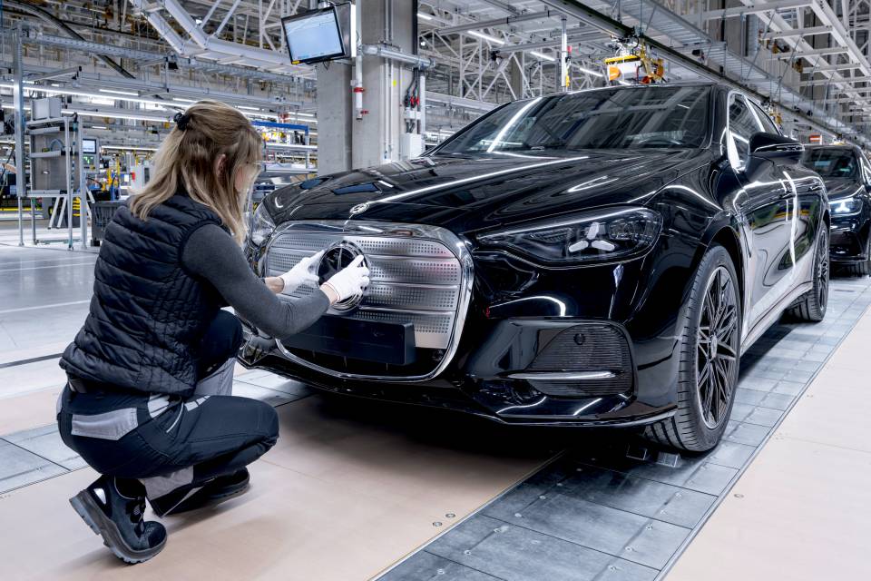 Die elektrische C-Klasse kommt jetzt aus Ungarn: Mercedes verdoppelt sein Werk Kecskemét.