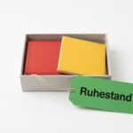 Rewe Group streicht die Quadrate aus ihrem Logo und braucht das alte Material erst auf